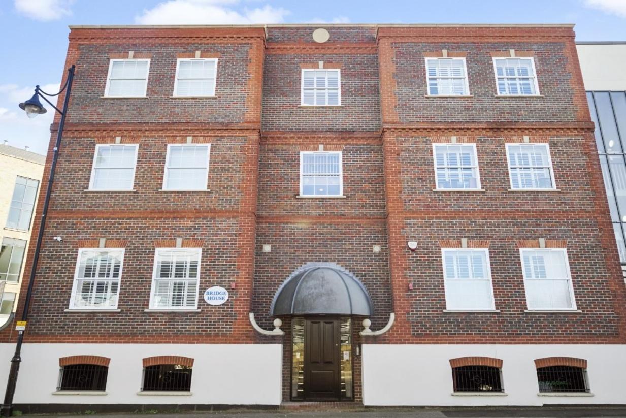 דירות Staines-upon-Thames Flat 3 Bridge House מראה חיצוני תמונה